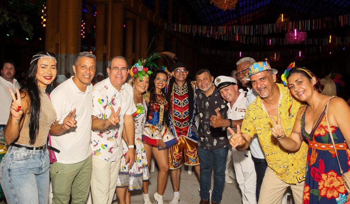 com-muito-frevo,-baile-municipal-do-jaboatao-abre-o-carnaval-da-cidade.-evento-solidario-foi-prestigiado-por-autoridades-e-municipes