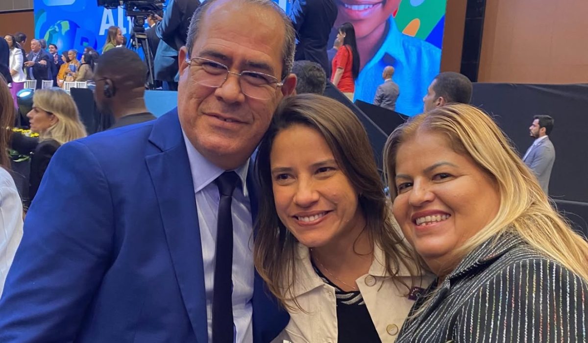 prefeito-mano-medeiros-destaca-agenda-em-brasilia-com-foco-em-investimentos-e-reconhecimento-na-educacao