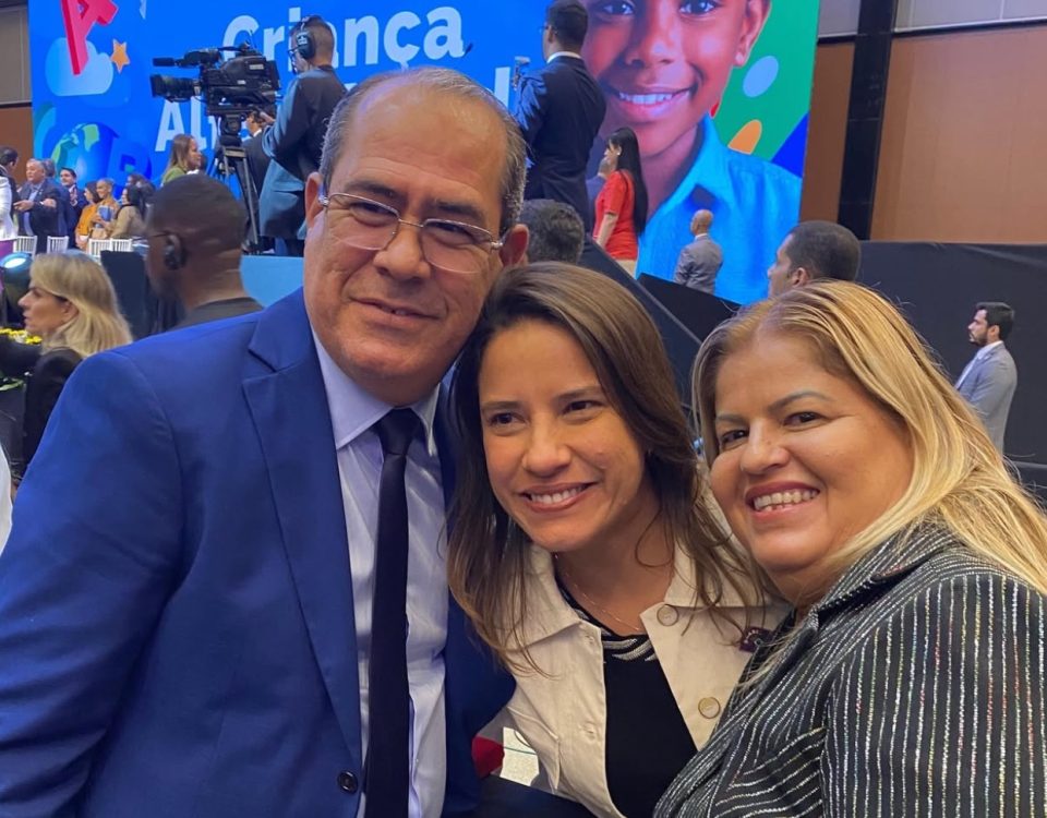 prefeito-mano-medeiros-destaca-agenda-em-brasilia-com-foco-em-investimentos-e-reconhecimento-na-educacao