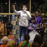 adilson-ramos-e-banda-labaredas-fazem-shows-gratuitos-na-semana-do-consumidor-do-riomar-recife