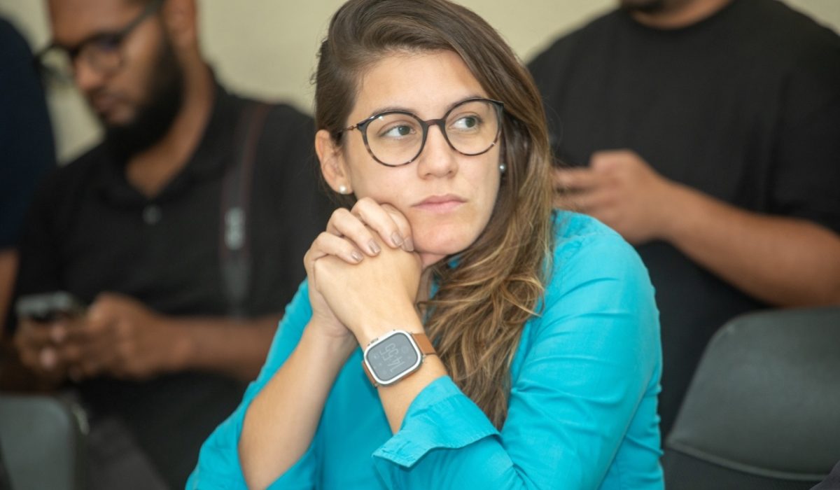 projeto-da-vereadora-rebecca-regnier-propoe-responsabilizacao-de-donos-de-terrenos-baldios-pela-limpeza