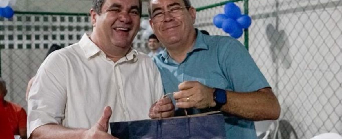 presidente-da-camara-de-jaboatao-celebra-51-anos-com-festa-surpresa-e-presenca-do-prefeito-mano-medeiros