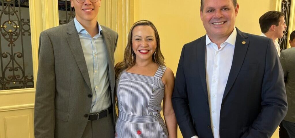 camila-machado-e-franz-hacker-pavimentam-alianca-em-sirinhaem