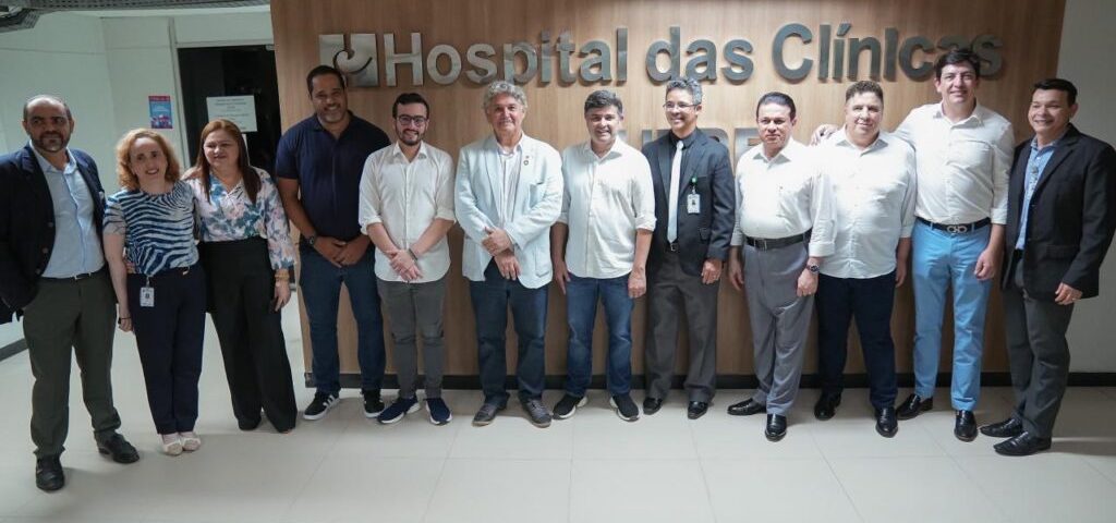 emendas-do-deputado-eduardo-da-fonte-possibilitam-a-compra-de-um-ecocardiografo-para-o-hospital-das-clinicas,-o-primeiro-do-estado-de-pernambuco-e-o-5o-do-pais