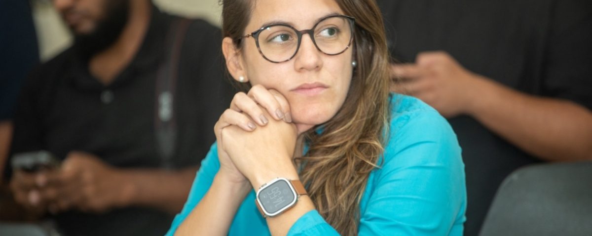 projeto-da-vereadora-rebecca-regnier-propoe-responsabilizacao-de-donos-de-terrenos-baldios-pela-limpeza